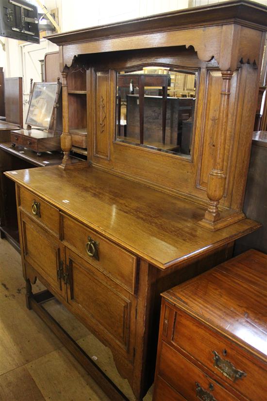 Oak dresser with mirror back